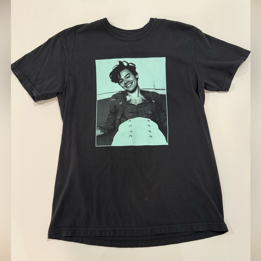 Harry Styles Love on Tour 2021 Concert Tee Shirt